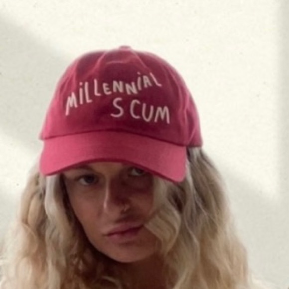 Snap back🍒 - Picture 4 of 4